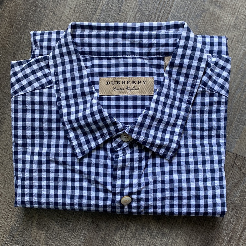 Brand new without tags 2017 Burberry dress shirt
